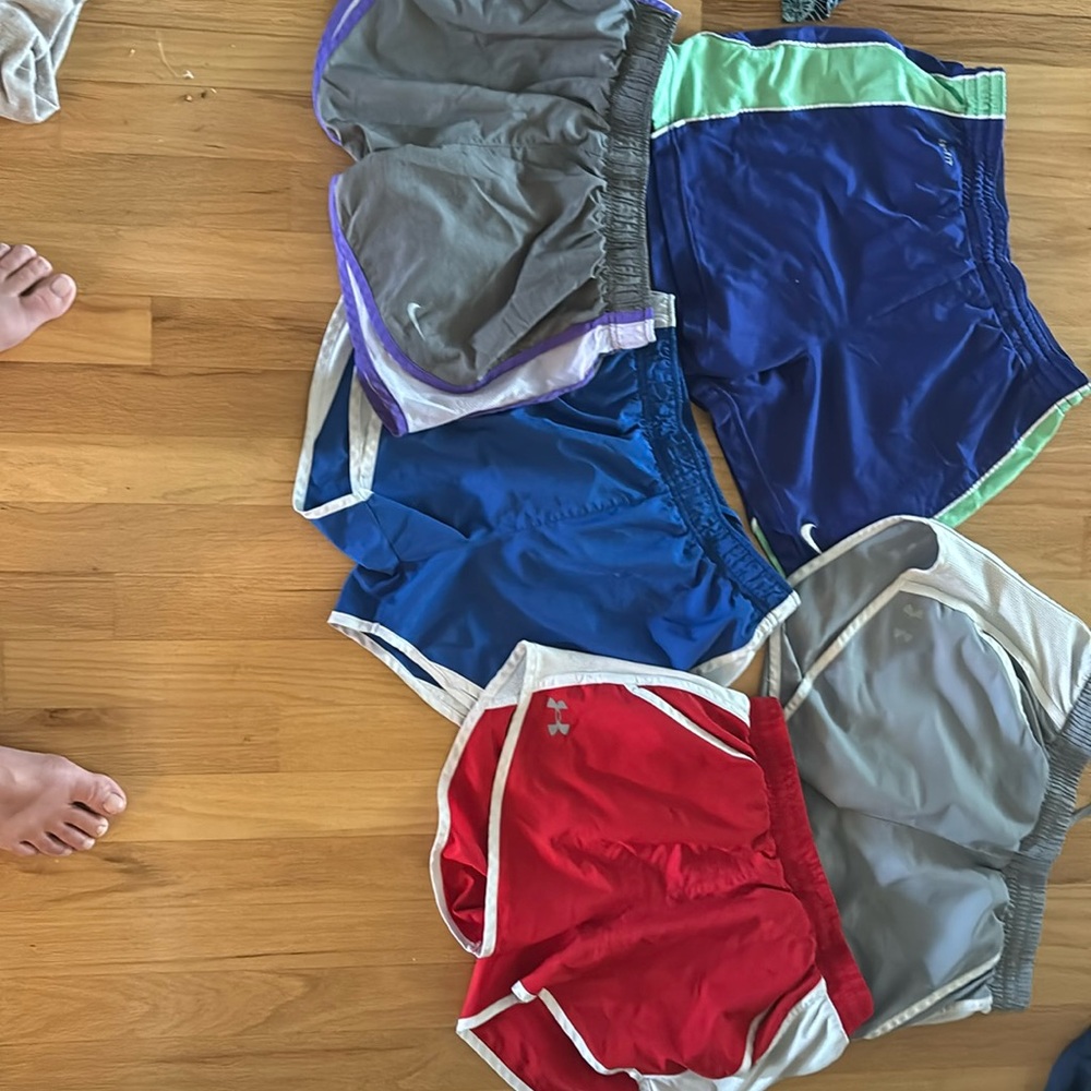 Women’s small 3 pairs of Nike & 2 Pairs US running shorts